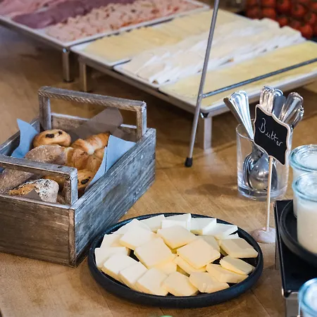 מלון Boutique Societe 3*