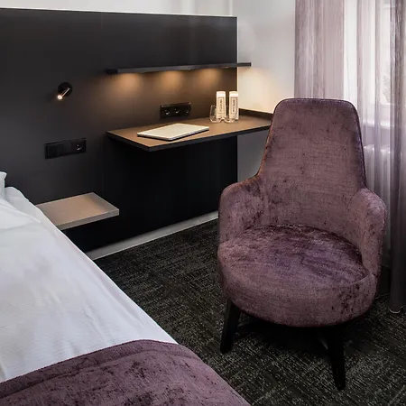 מלון Boutique Societe 3*